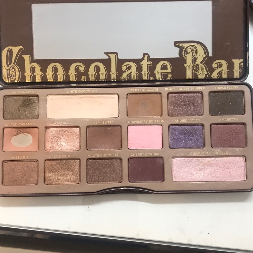 Too Faced chocolate bar palette